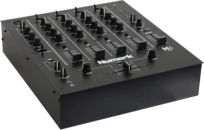 Numark M6 USB - Mezclador DJ de 4 canales, interfaz de audio integrada, EQ de 3 bandas, entrada micro y crossfader reemplazable con control de curva