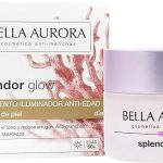 BELLA AURORA Crema Iluminadora Facial Antiedad, Antiarrugas y Antimanchas, Sérum Revitalizante Facial, Reduce las Arrugas, Splendor Glow Día 50 ml, Blanco